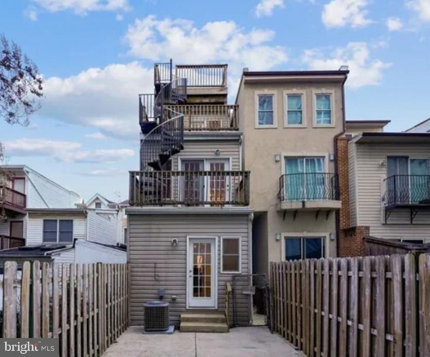 111 E Cross Street - Photo 27