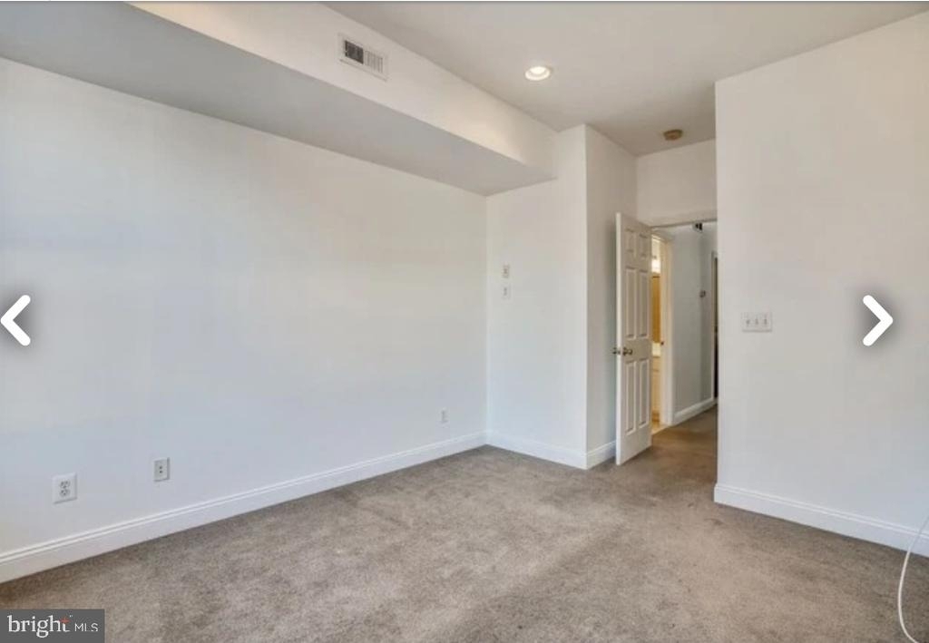 111 E Cross Street - Photo 14