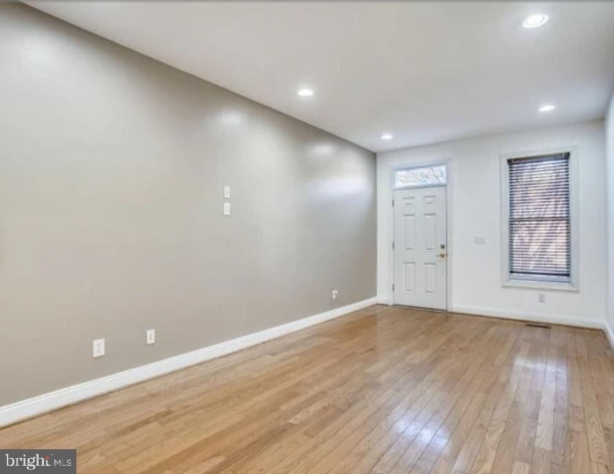111 E Cross Street - Photo 5
