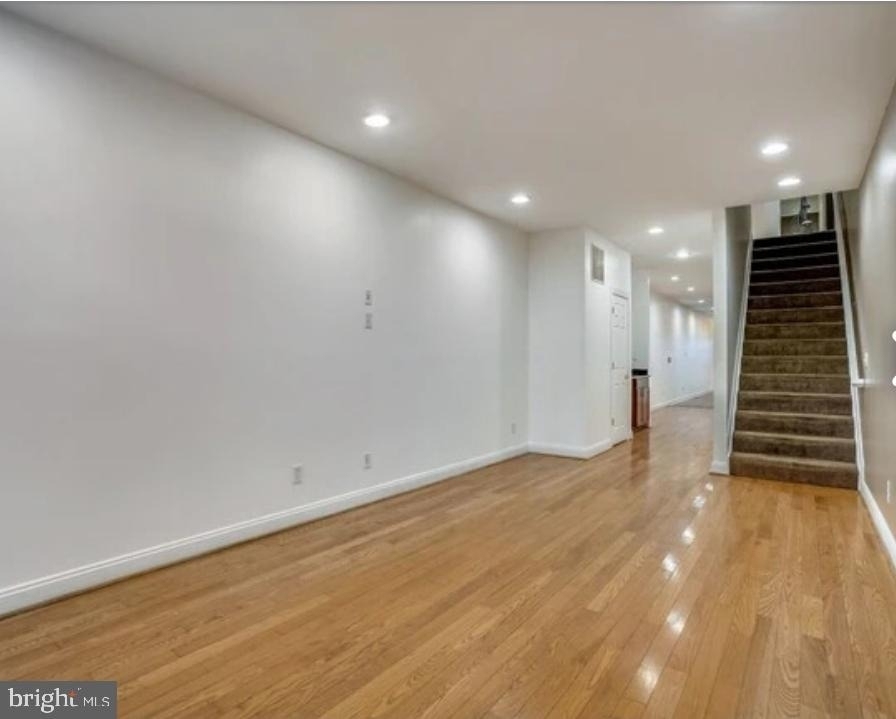 111 E Cross Street - Photo 4