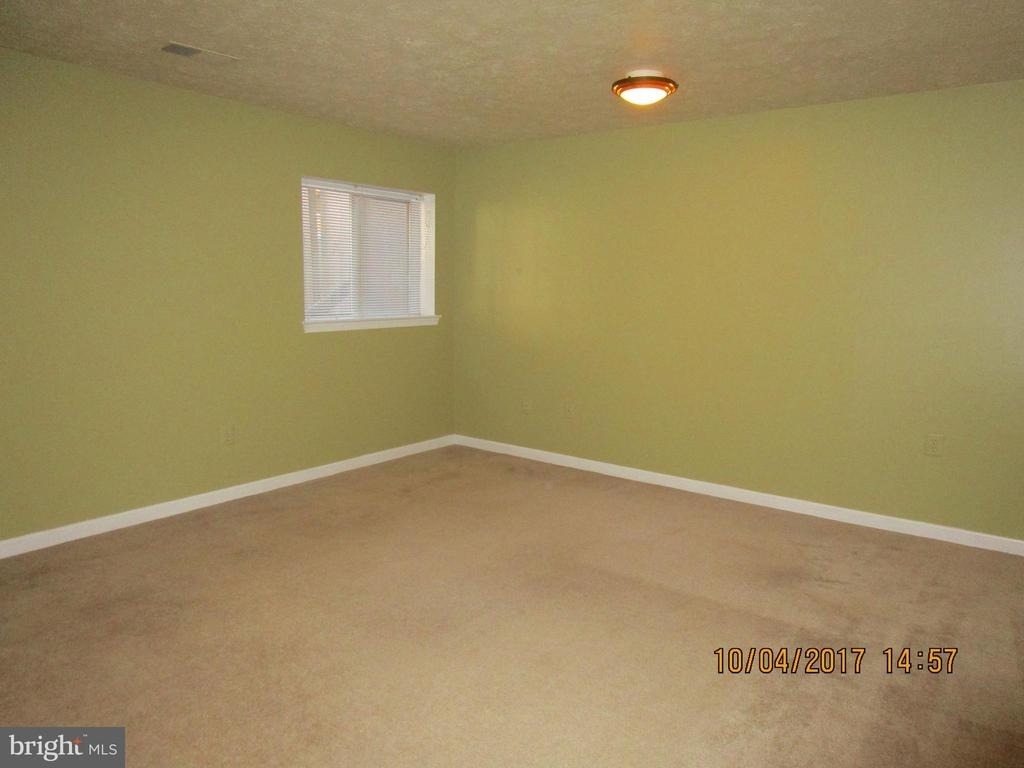 511 Kingdom Court - Photo 16