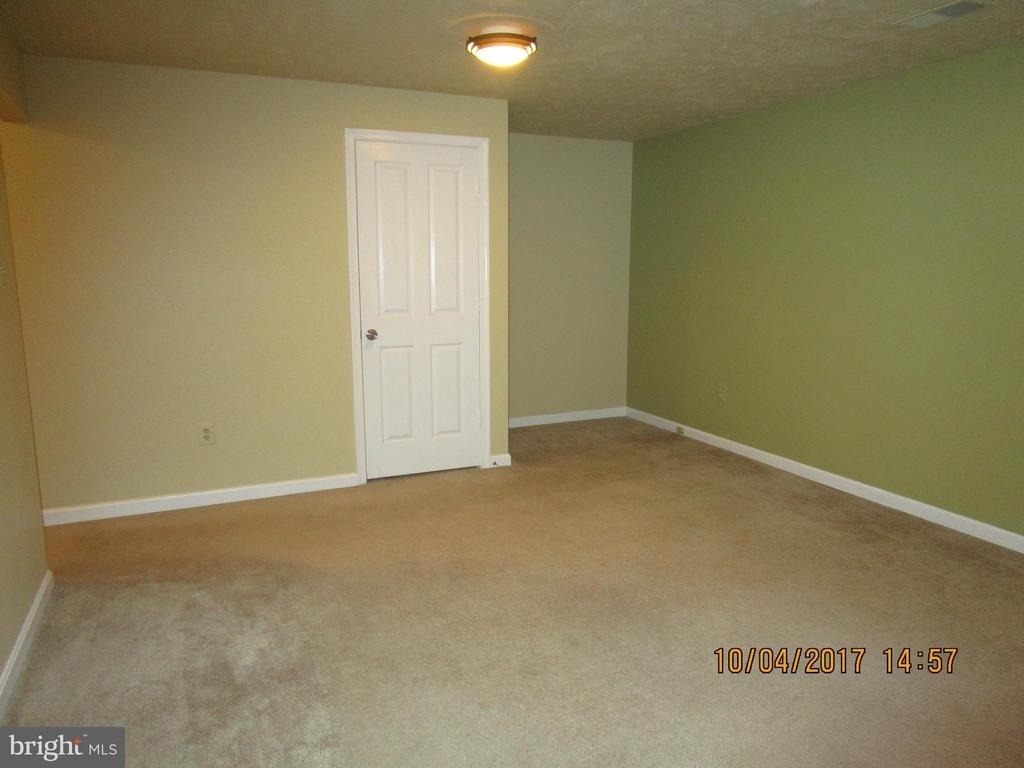 511 Kingdom Court - Photo 15
