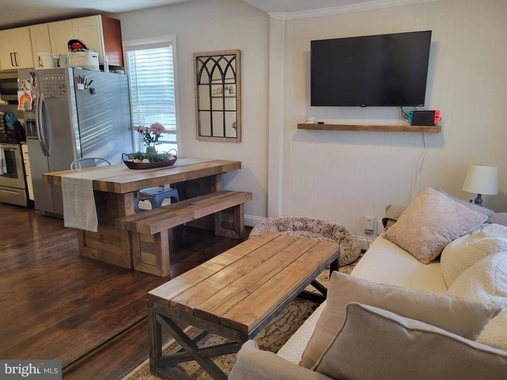 1122 Hilltop Road - Photo 5