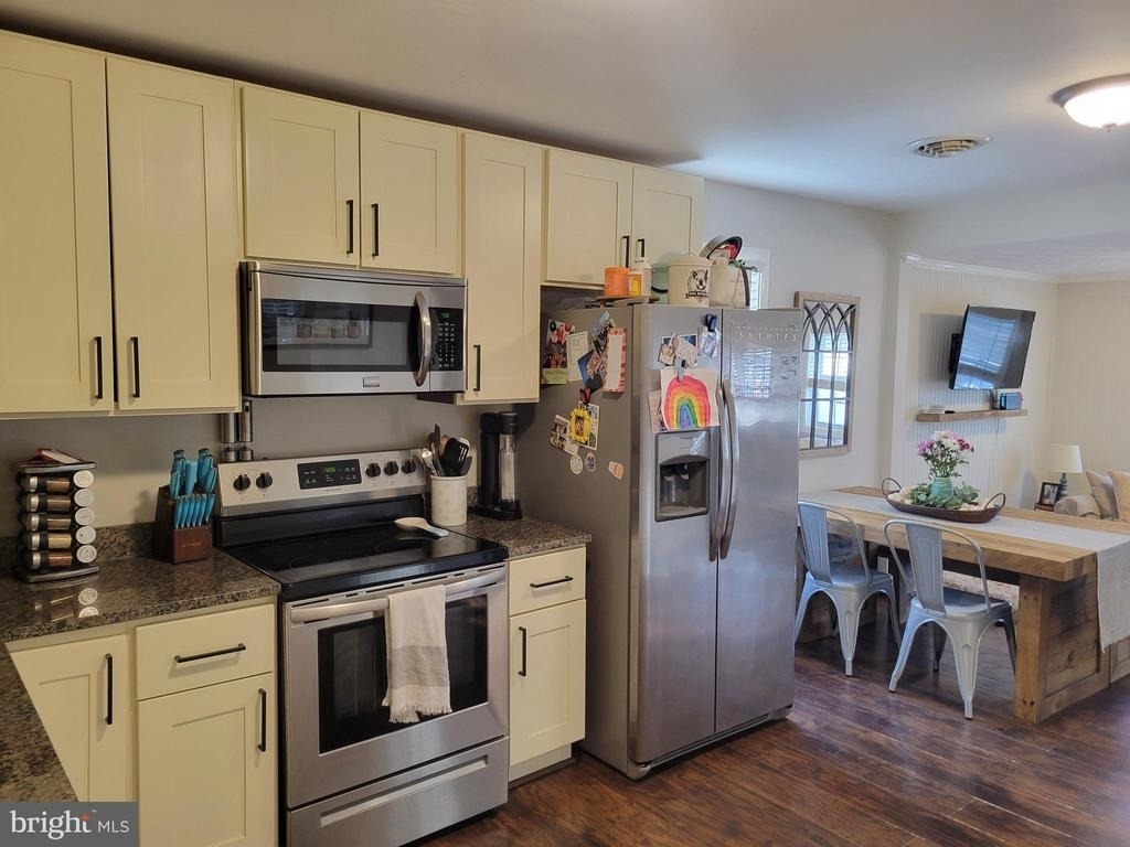 1122 Hilltop Road - Photo 8