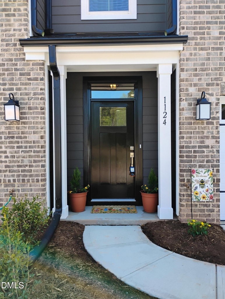 1124 Bell Heather Road - Photo 2