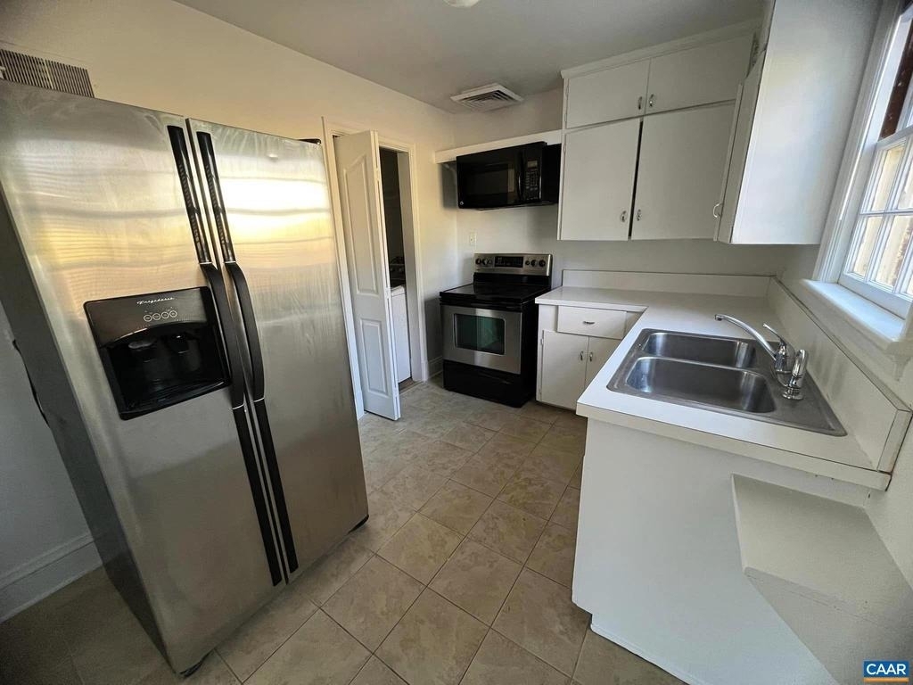1545 Rugby Ave - Photo 8