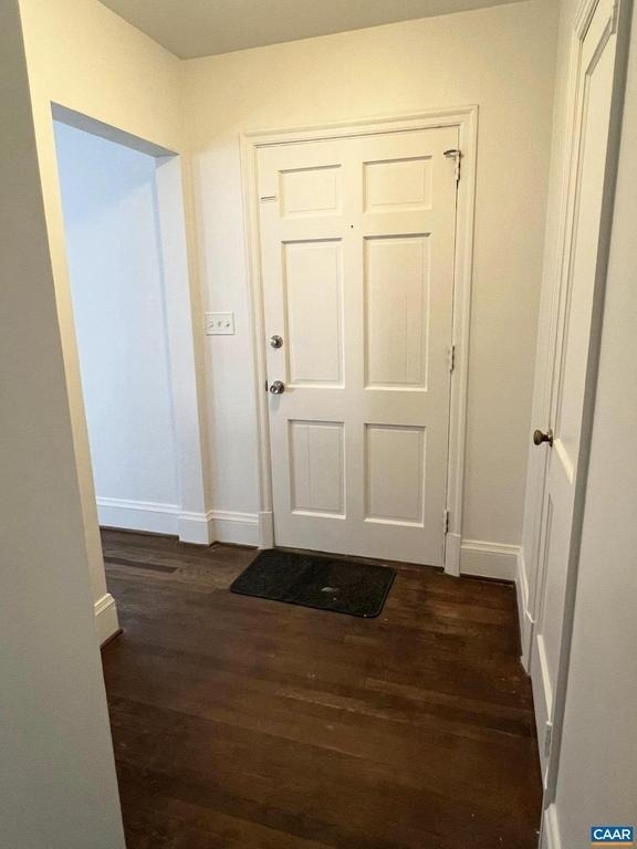 1545 Rugby Ave - Photo 3