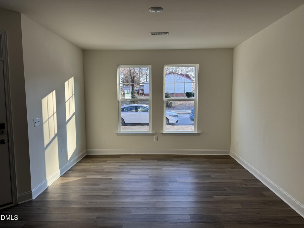 460 La Maison Avenue - Photo 3