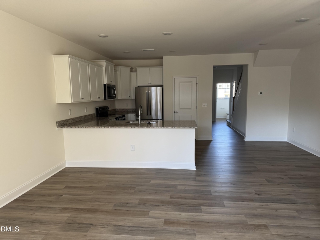 460 La Maison Avenue - Photo 2