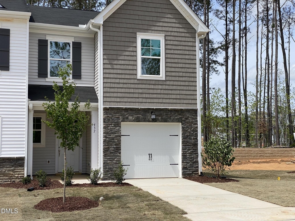 437 Hazy Hills Lane - Photo 0
