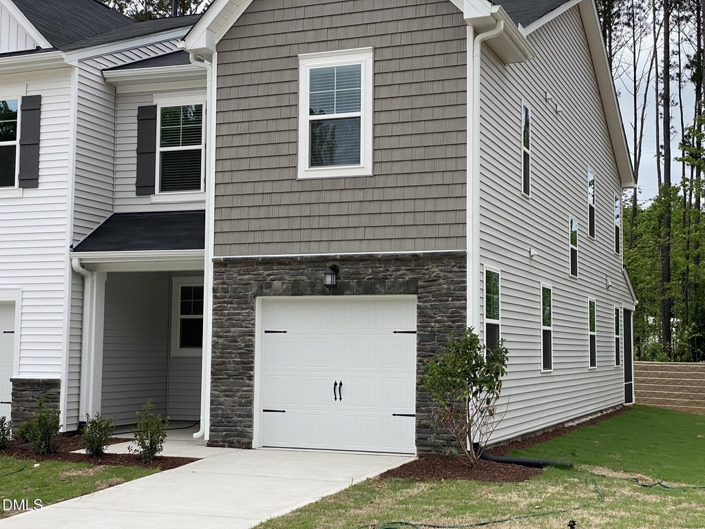 437 Hazy Hills Lane - Photo 1