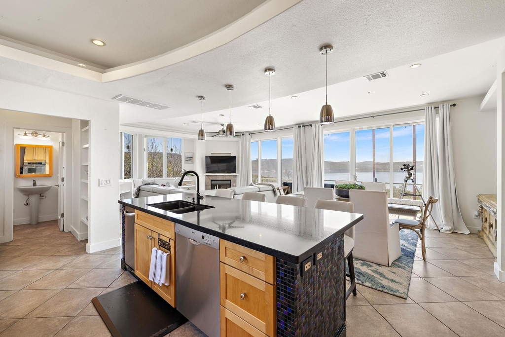 14020 Lakeview Dr - Photo 8