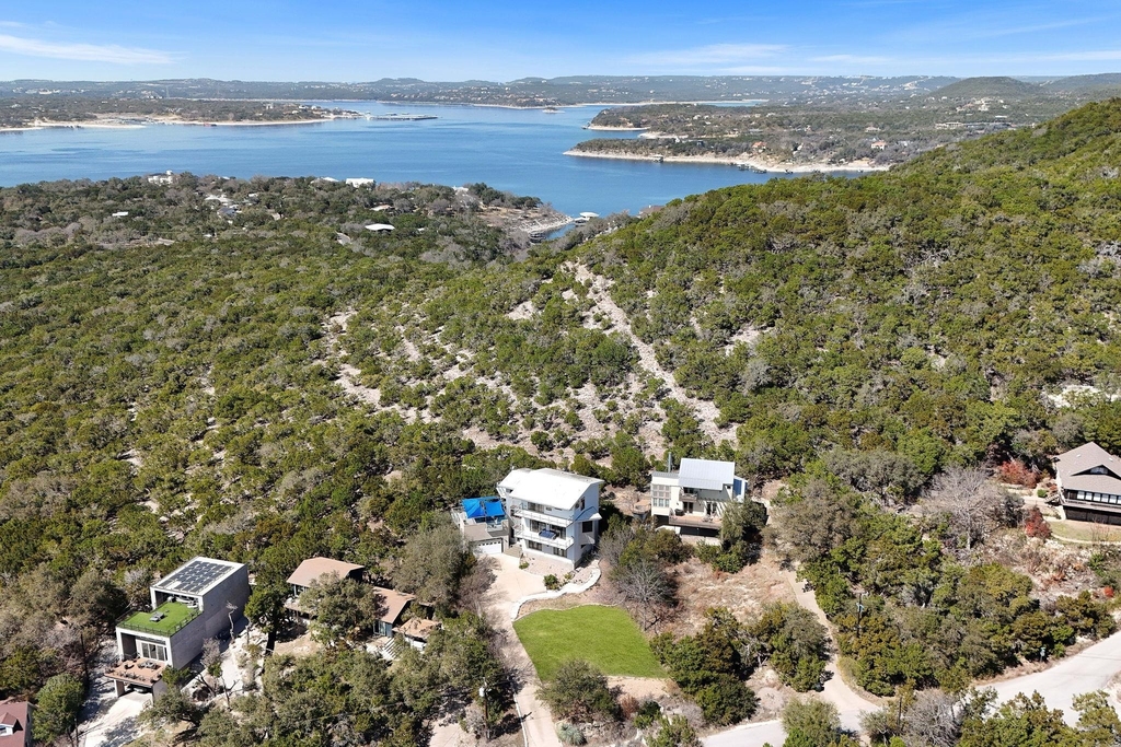 14020 Lakeview Dr - Photo 2
