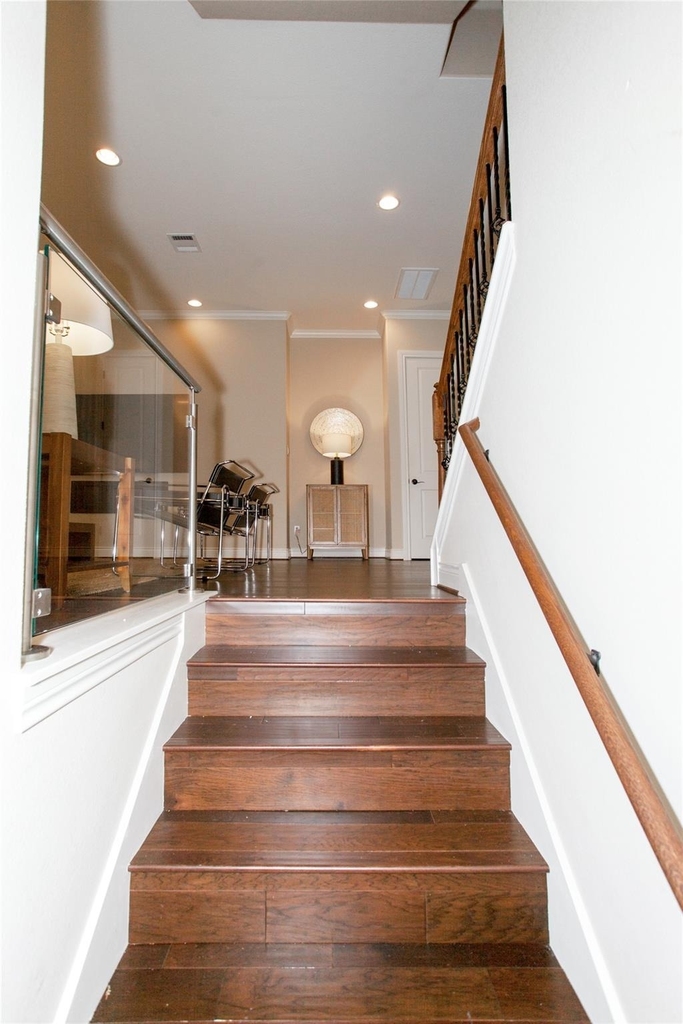 224 Adams St - Photo 10