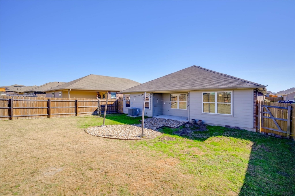 5800 Montrelia Dr - Photo 26