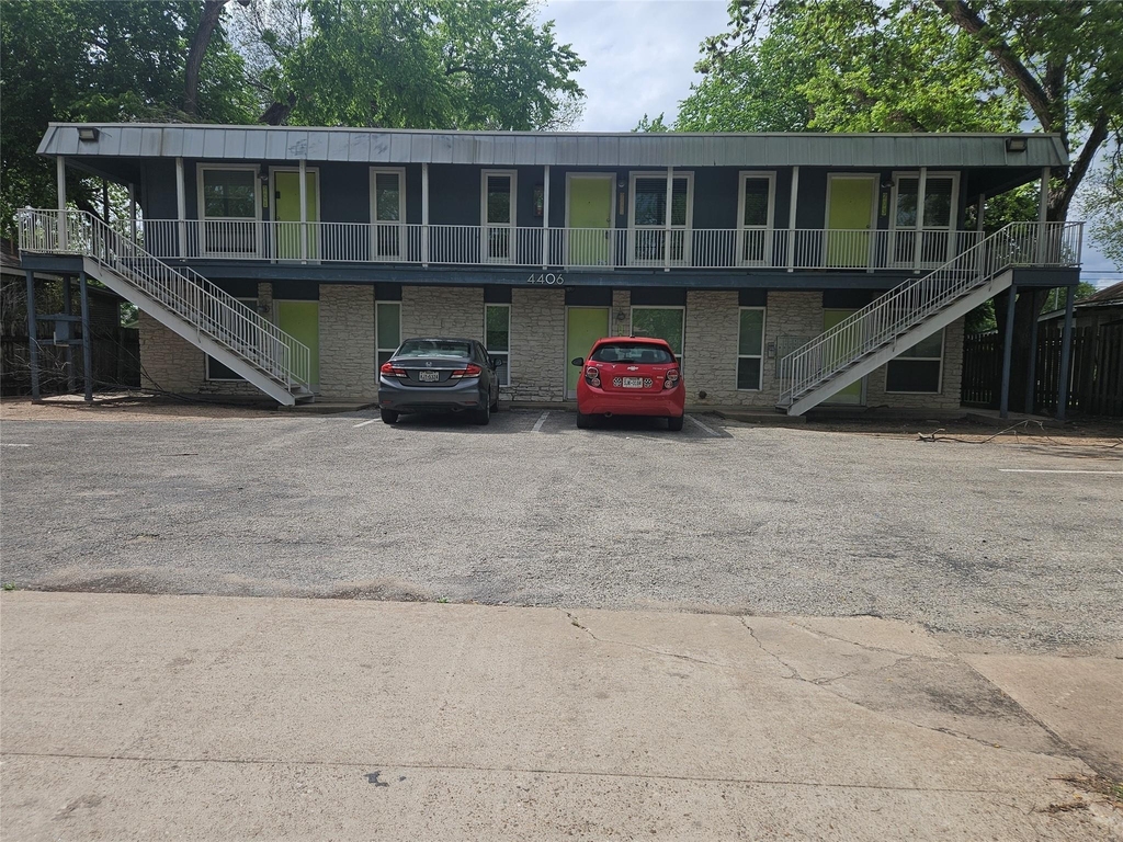 4406 Avenue C - Photo 7