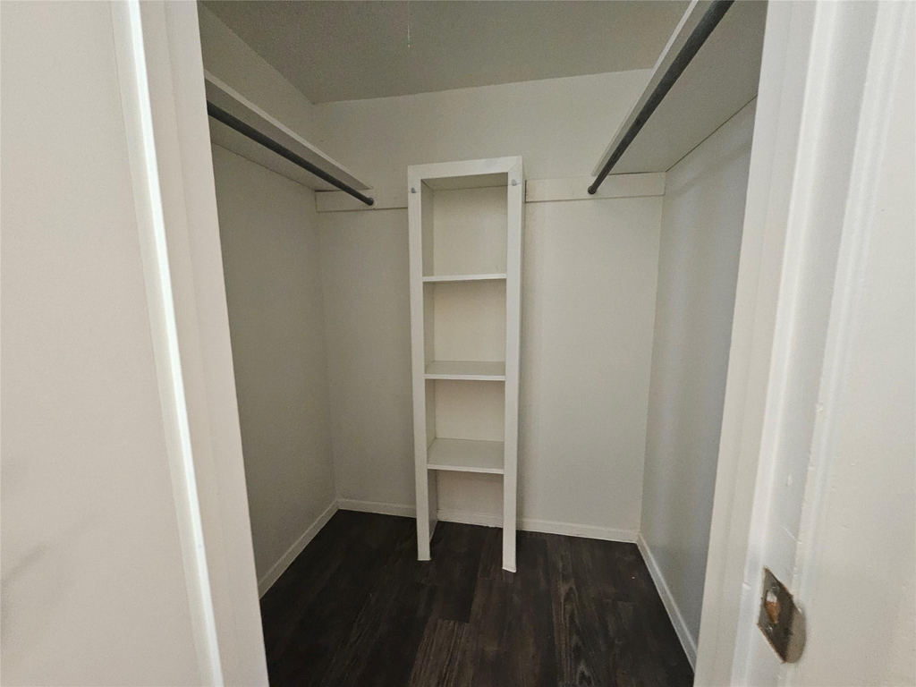 4406 Avenue C - Photo 5