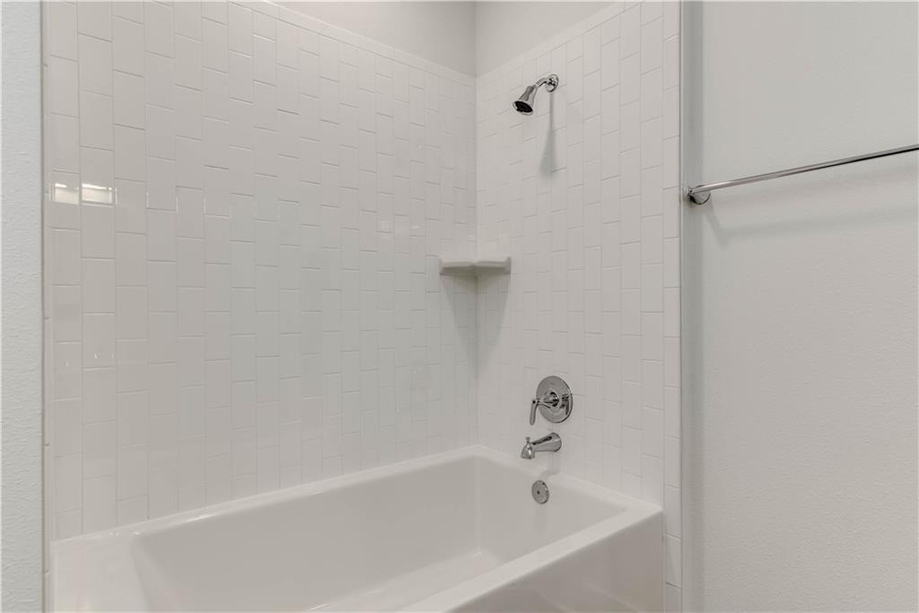 4704 Sunset Trl - Photo 18