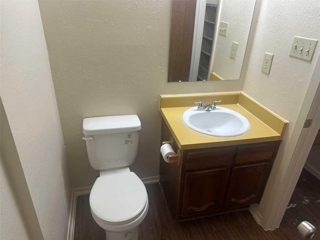 6907 Woodhue Dr - Photo 23
