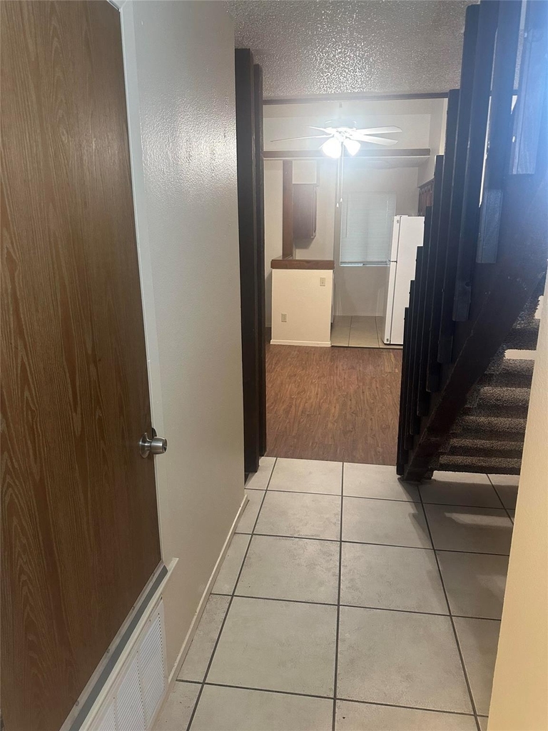 6907 Woodhue Dr - Photo 7