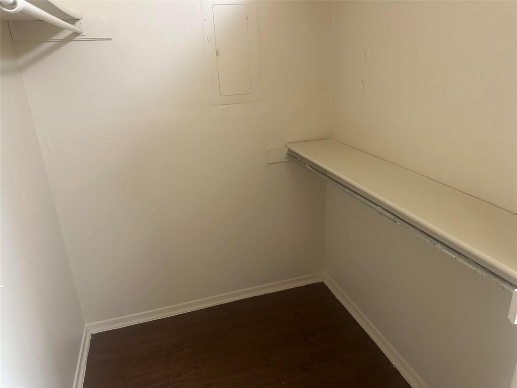 6907 Woodhue Dr - Photo 25