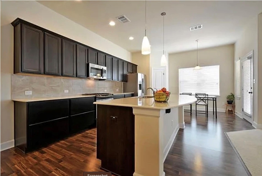 2405 Erica Kaitlin Ln - Photo 2