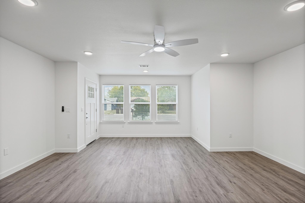 1100 Monte Vista Dr - Photo 6