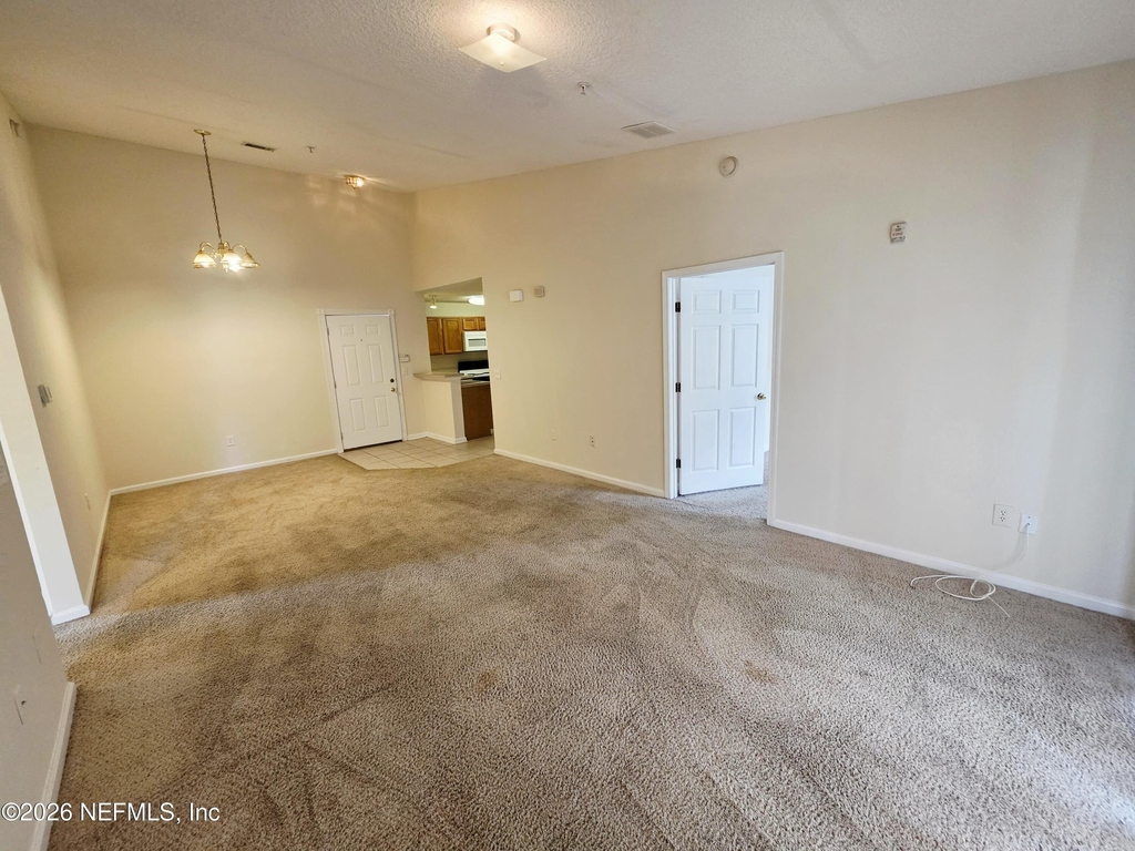 9505 Armelle Way - Photo 4