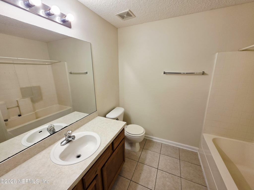 9505 Armelle Way - Photo 18