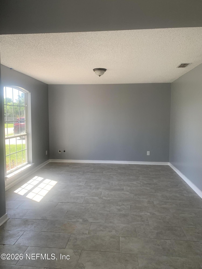1752 Glen Laurel Drive - Photo 3
