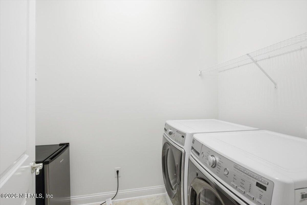 743 E Dorchester Drive - Photo 30