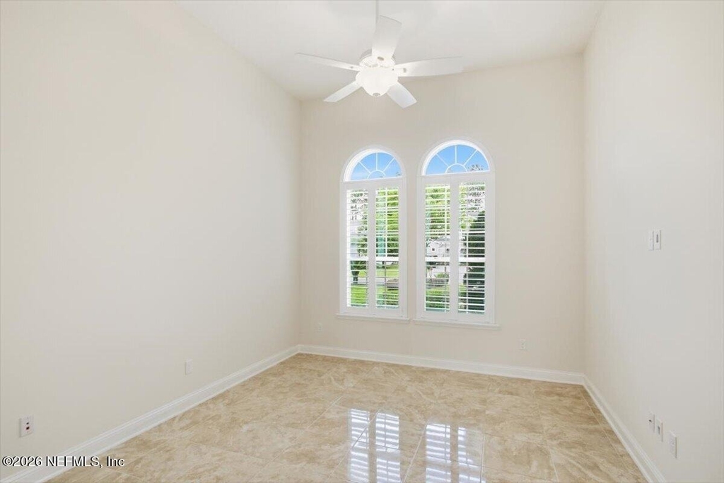 743 E Dorchester Drive - Photo 6