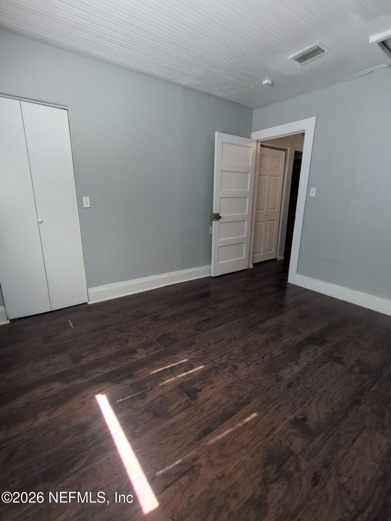 2092 Benedict Road - Photo 7