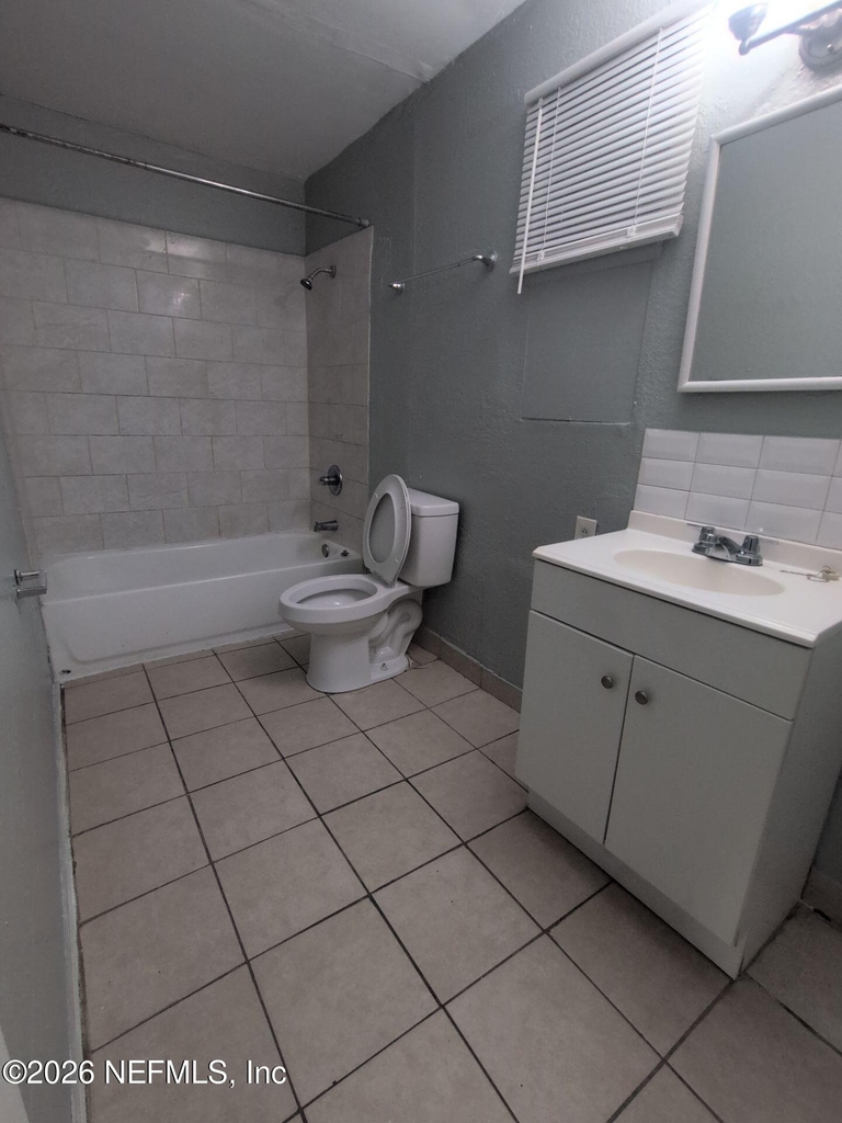 2092 Benedict Road - Photo 3
