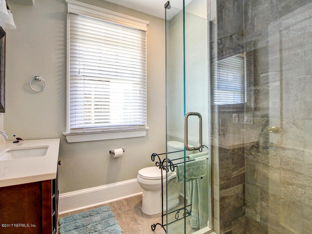 2116 Herschel Street - Photo 11