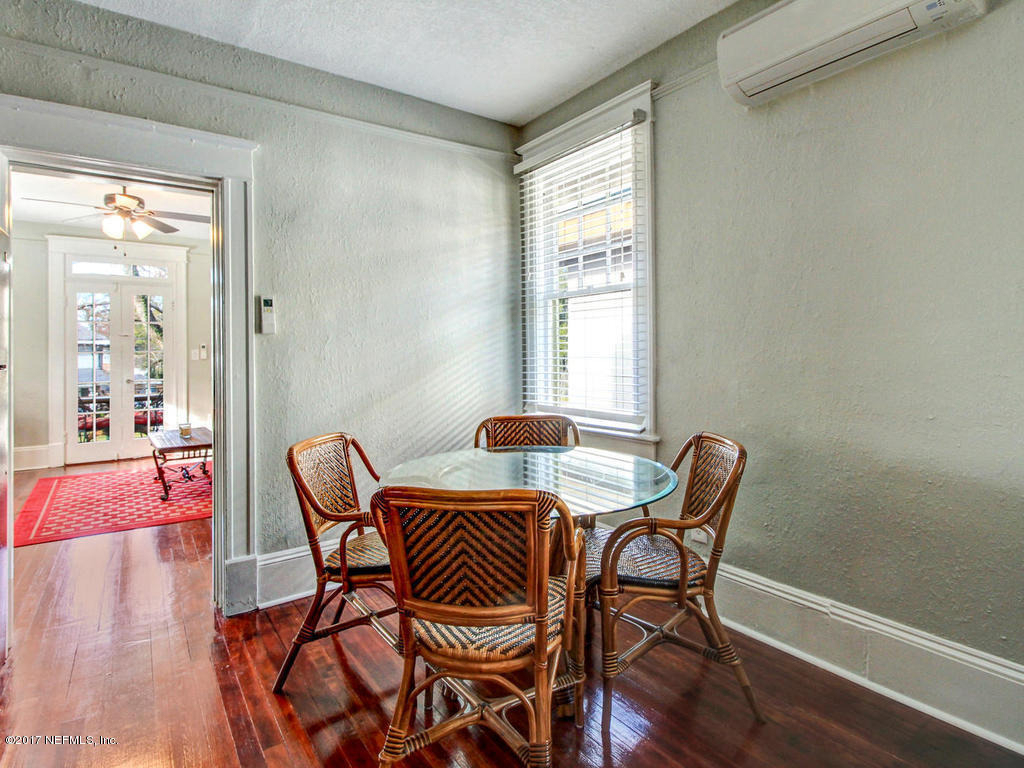 2116 Herschel Street - Photo 10