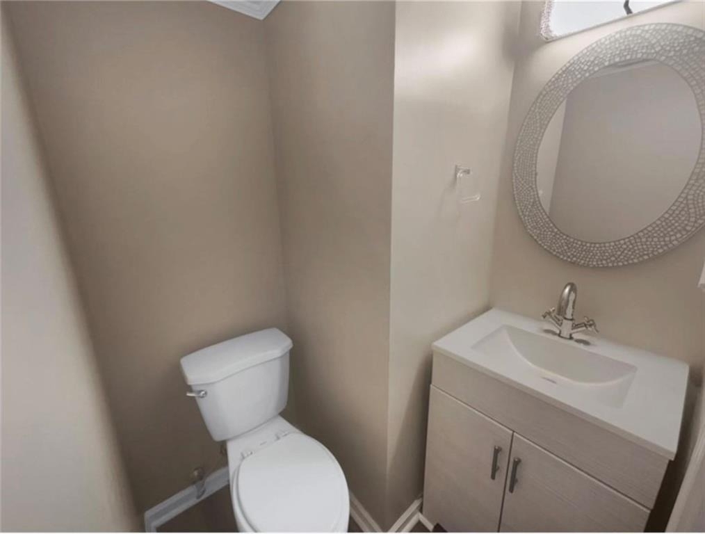 688 Stratford Green - Photo 9
