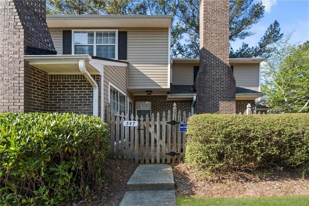 547 Picketts Bend Circle - Photo 0