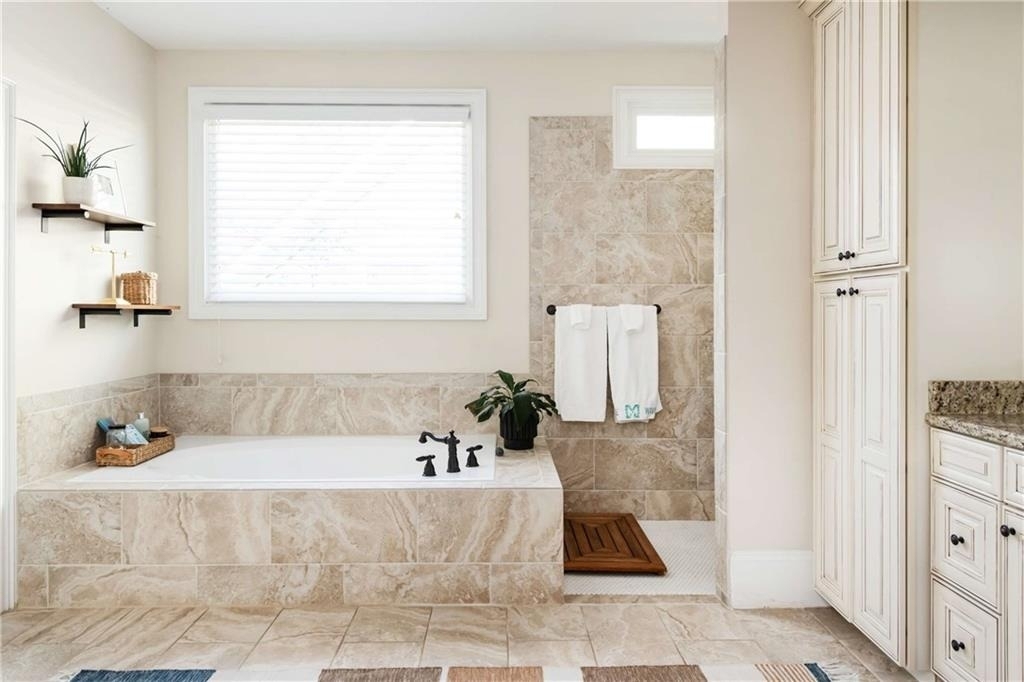 582 Charles Ave - Photo 39