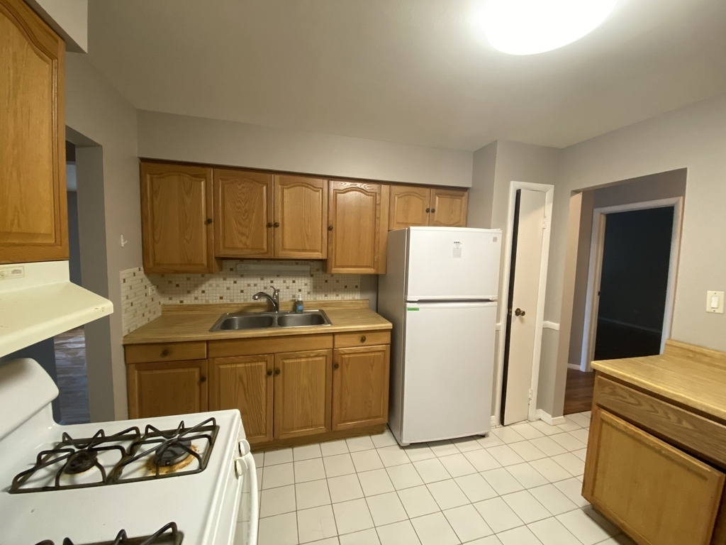 8994 Kennedy Drive - Photo 9