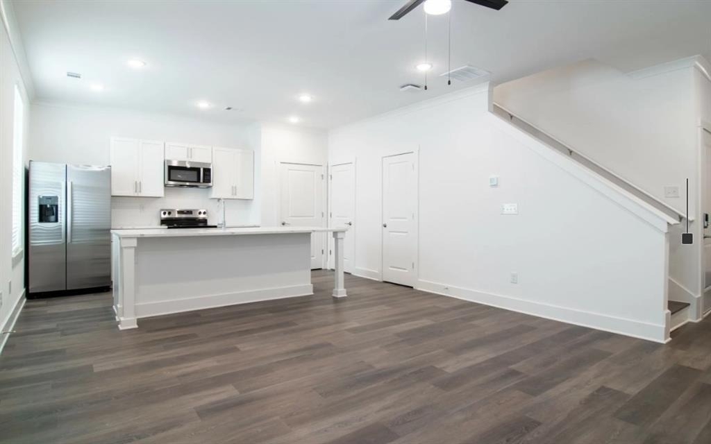 5055 Southwood Road - Photo 1