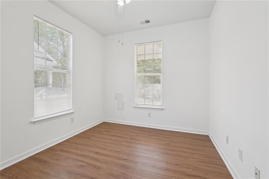 2596 Bates Street Se - Photo 27