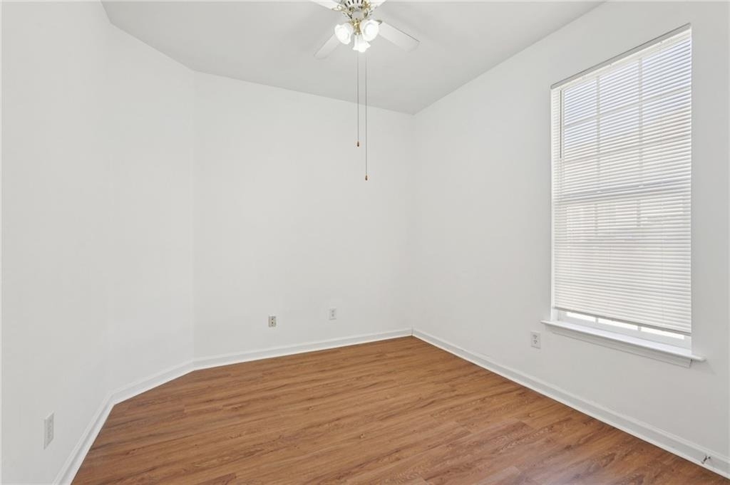 2596 Bates Street Se - Photo 32