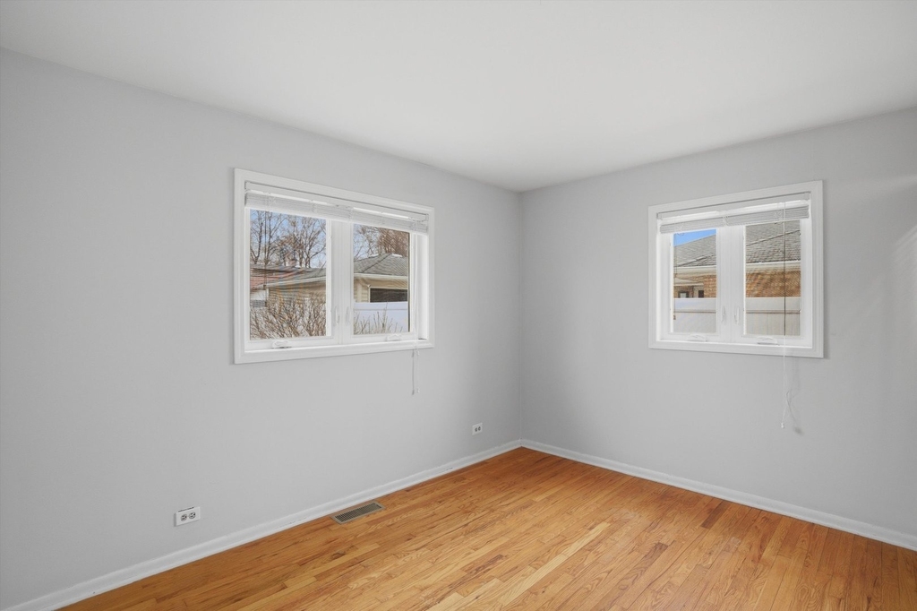 8912 Windsor Lane - Photo 12