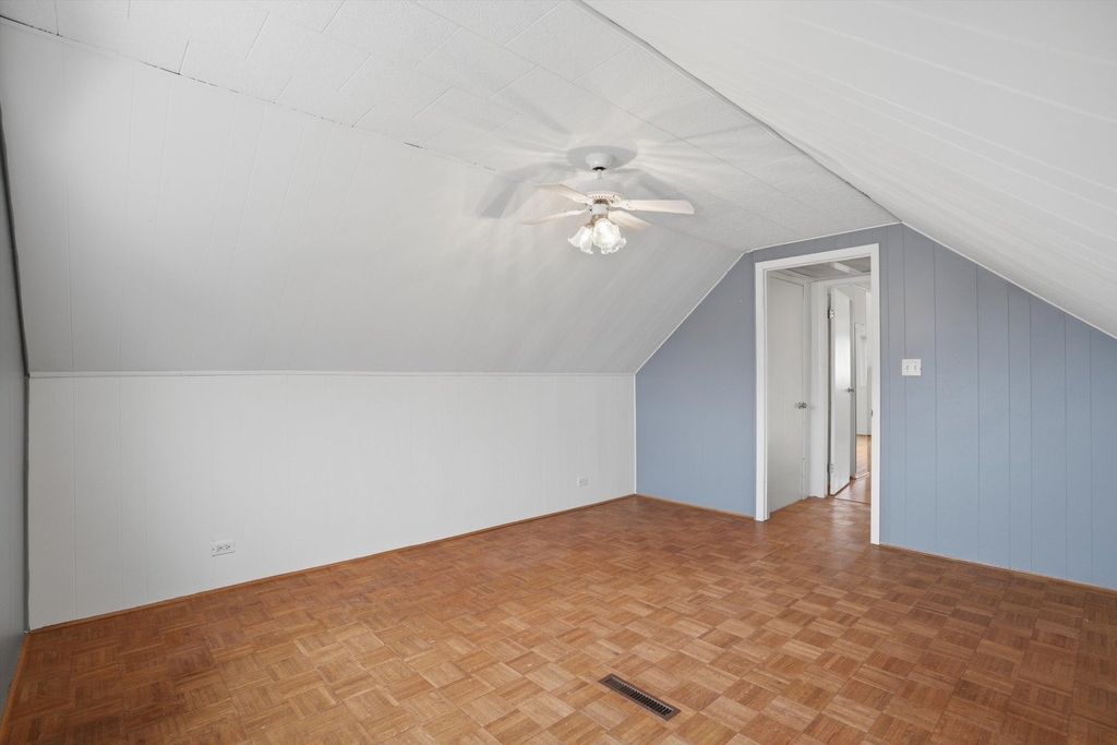 8912 Windsor Lane - Photo 17