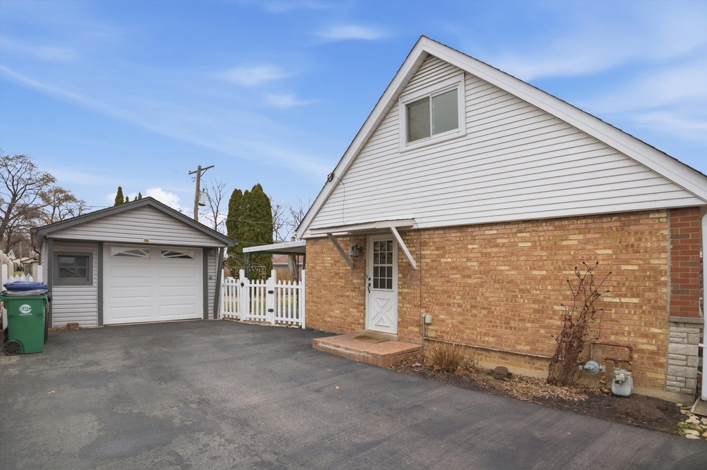 8912 Windsor Lane - Photo 33