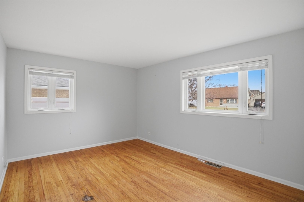 8912 Windsor Lane - Photo 18