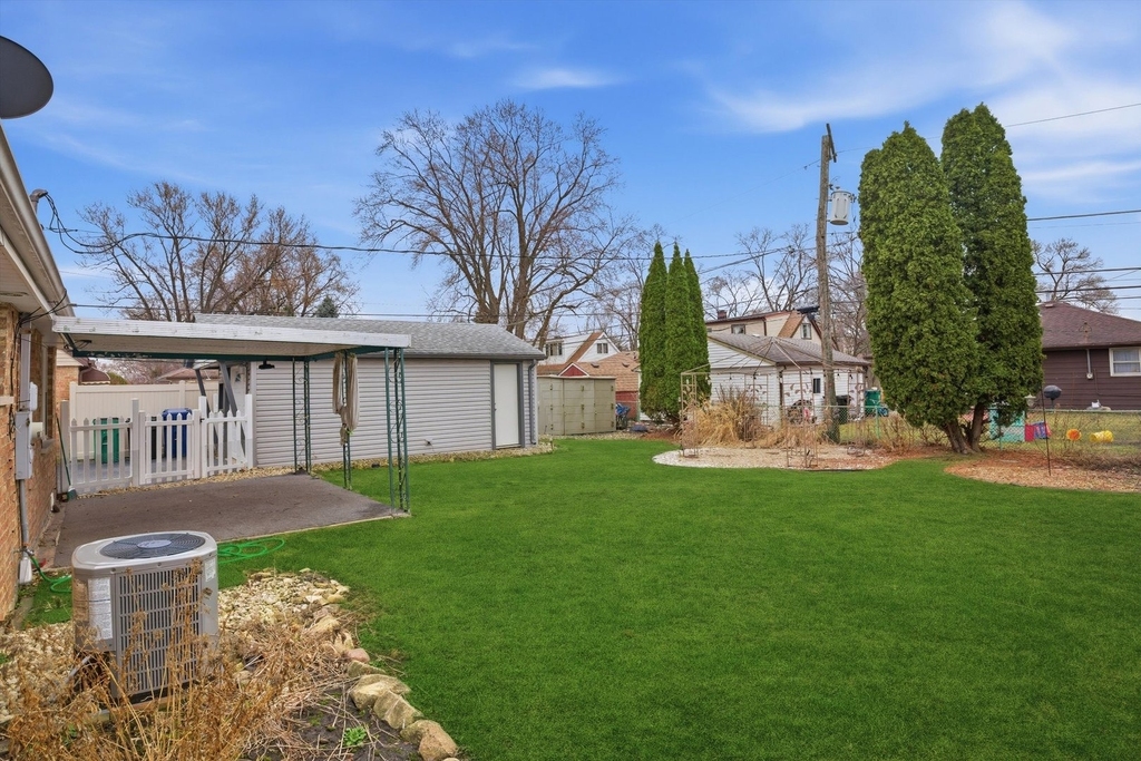 8912 Windsor Lane - Photo 28