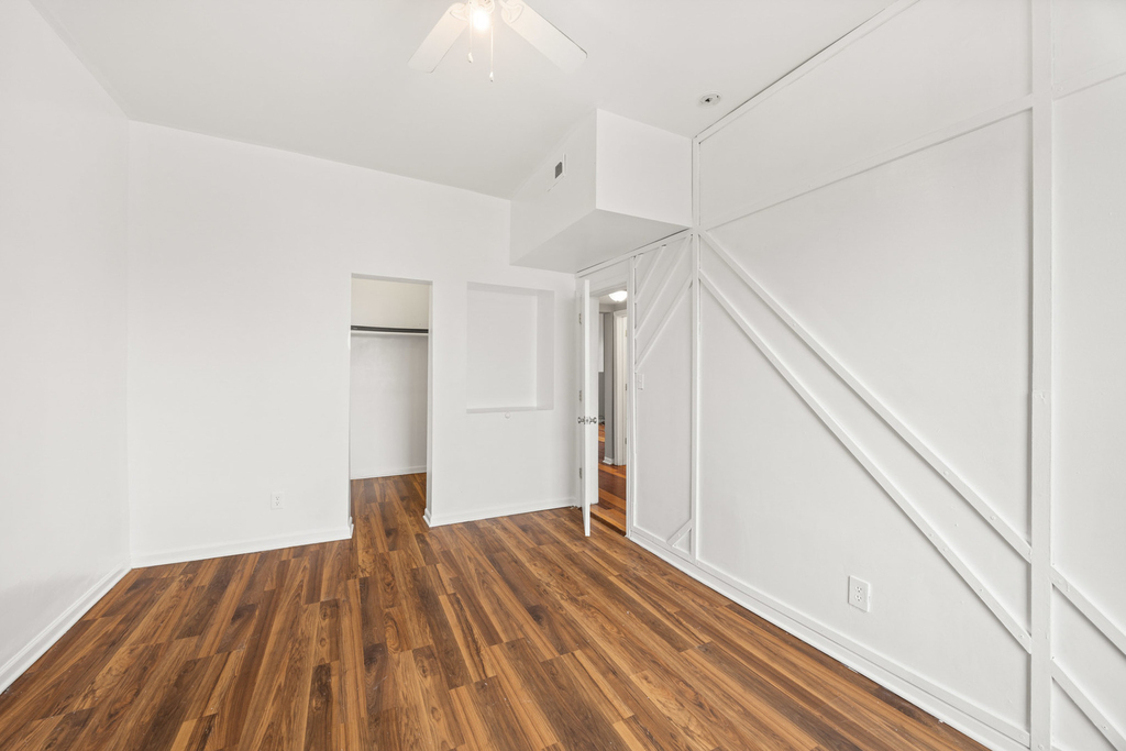 6649 S Rhodes Avenue - Photo 8