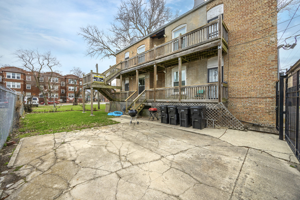 6649 S Rhodes Avenue - Photo 11